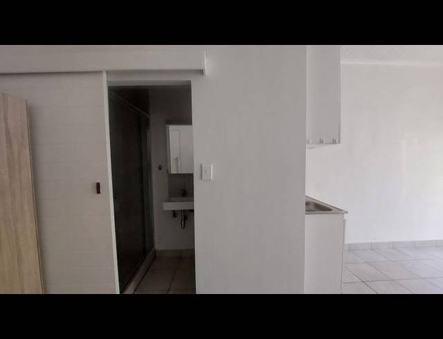1 BEDROOM PROPERTY TO RENT IN OAKDALE